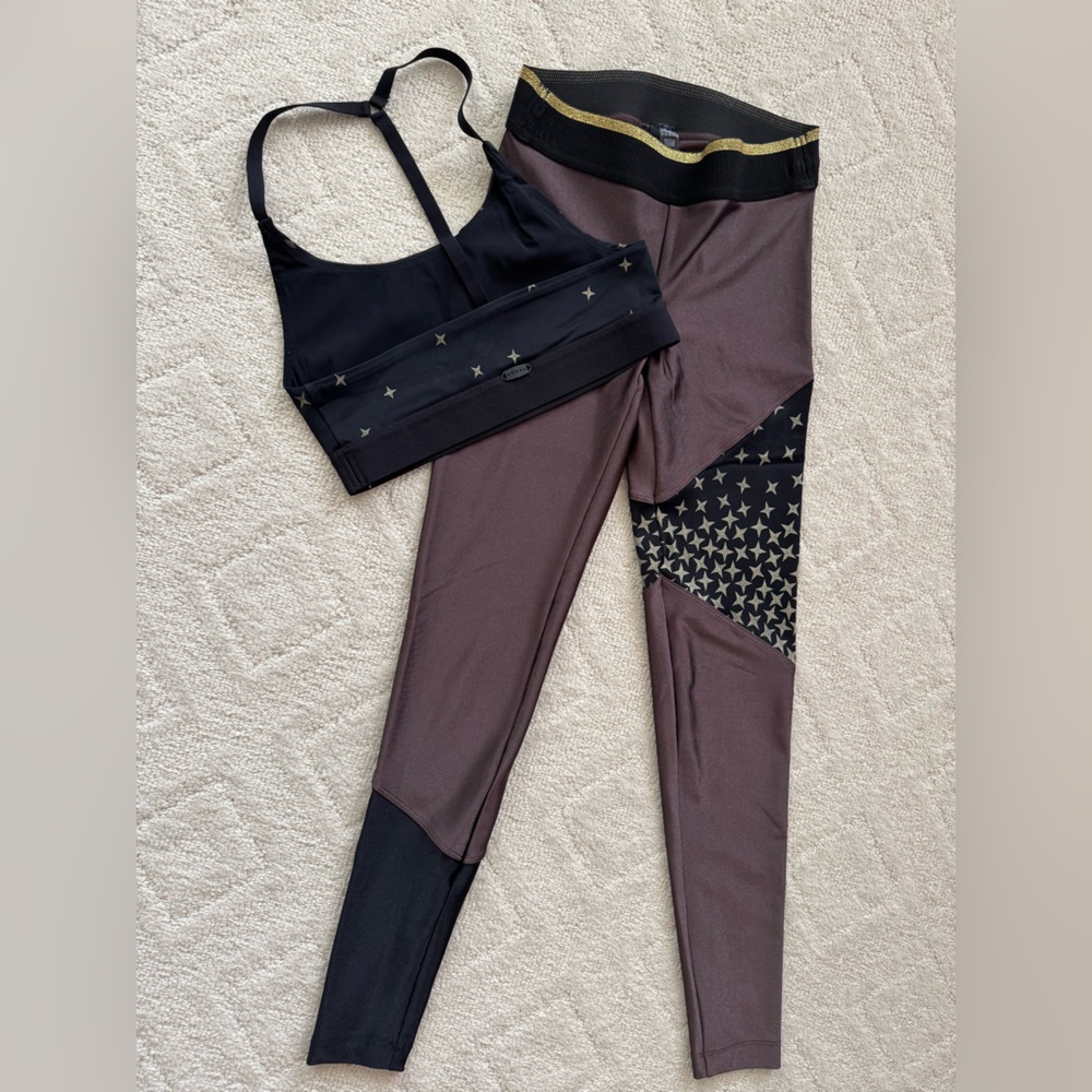Koral/ Activewear Set: Brown Leggings and black top w/Golden Star design/ S